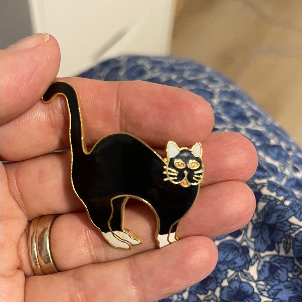 Vintage Black Cat Enamel Pin
